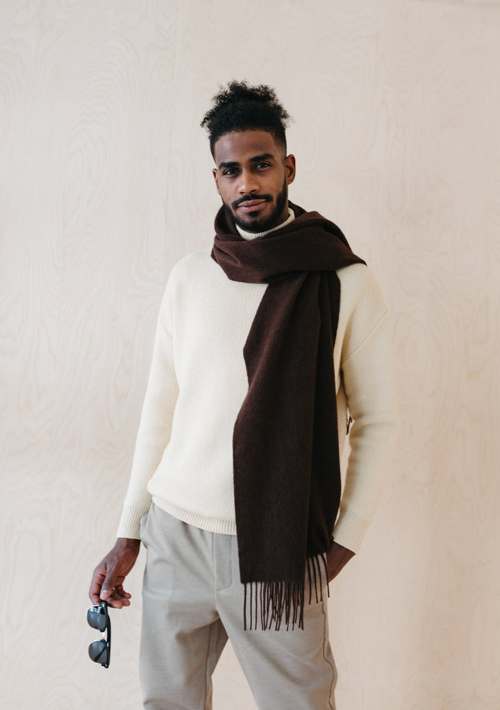 Men's Lambswool Oversized Scarf in Brown