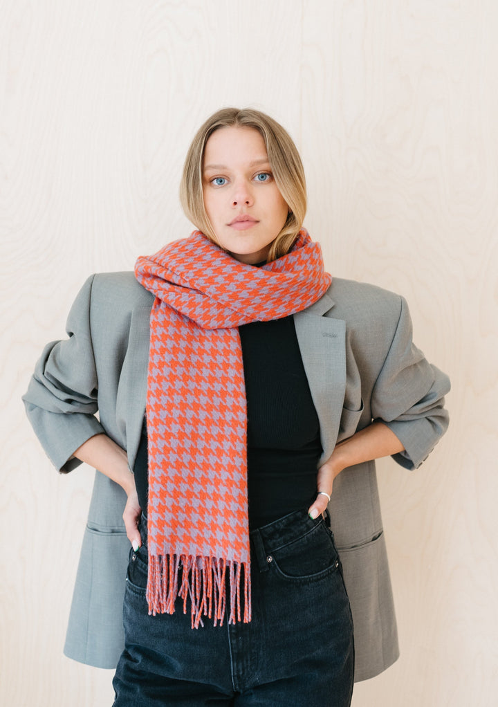 Lambswool Oversized Scarf in Red Houndstooth