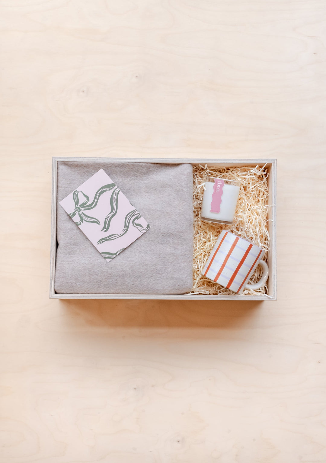 Ready-Made Scarf, Mug & Candle Gift Box in Oatmeal Melange