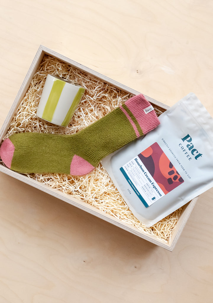 Ready-Made Cosy Gift Box