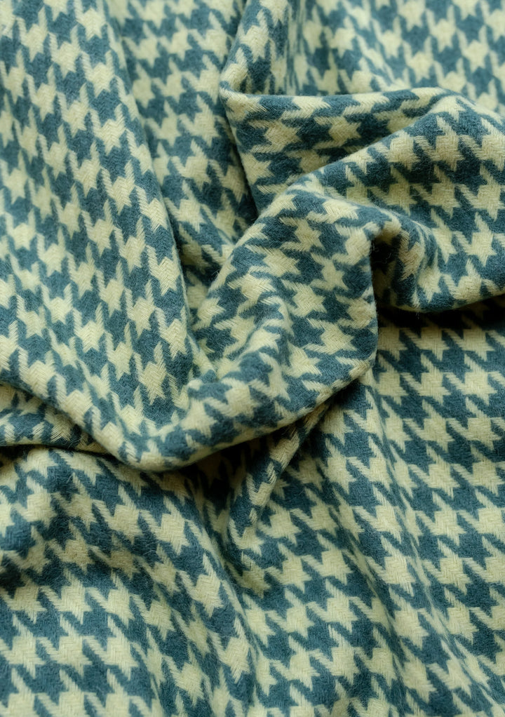 Decke aus Lammwolle mit Hahnentrittmuster in Limette