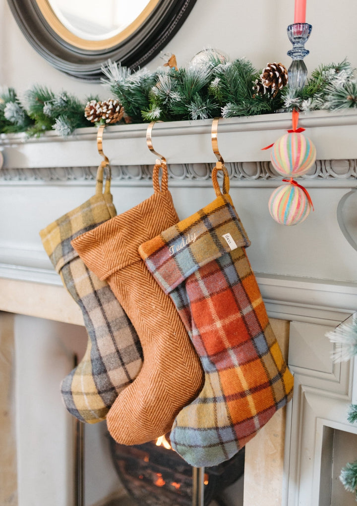 Bas de Noël en laine recyclée en tartan antique Buchanan