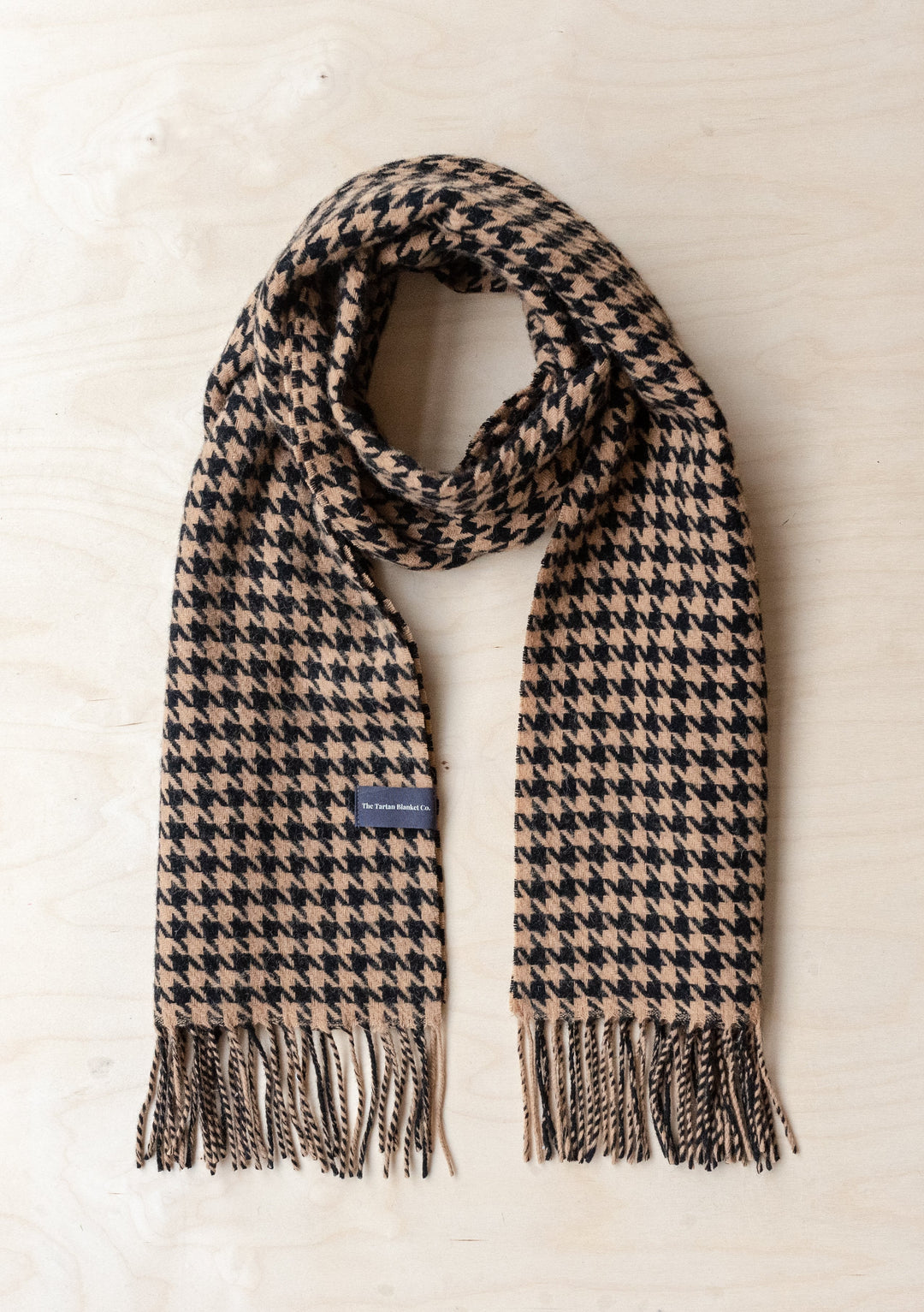 Lambswool Scarf in Camel Houndstooth