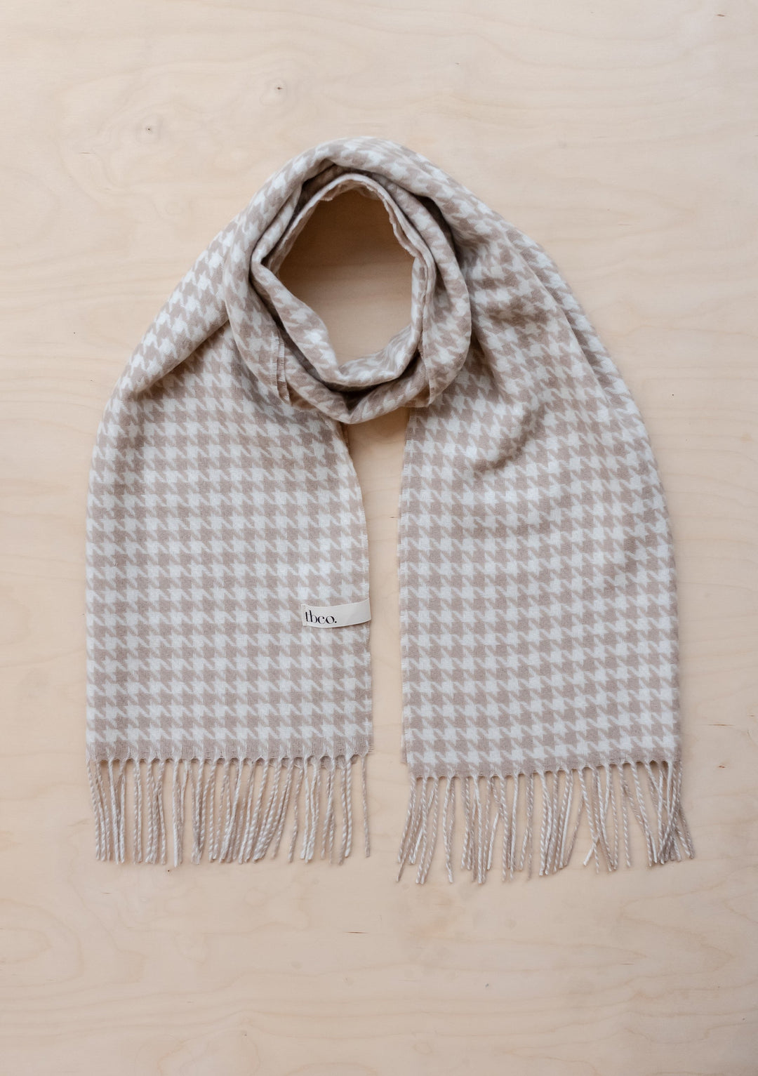 Lambswool Oversized Scarf in Cream Houndstooth