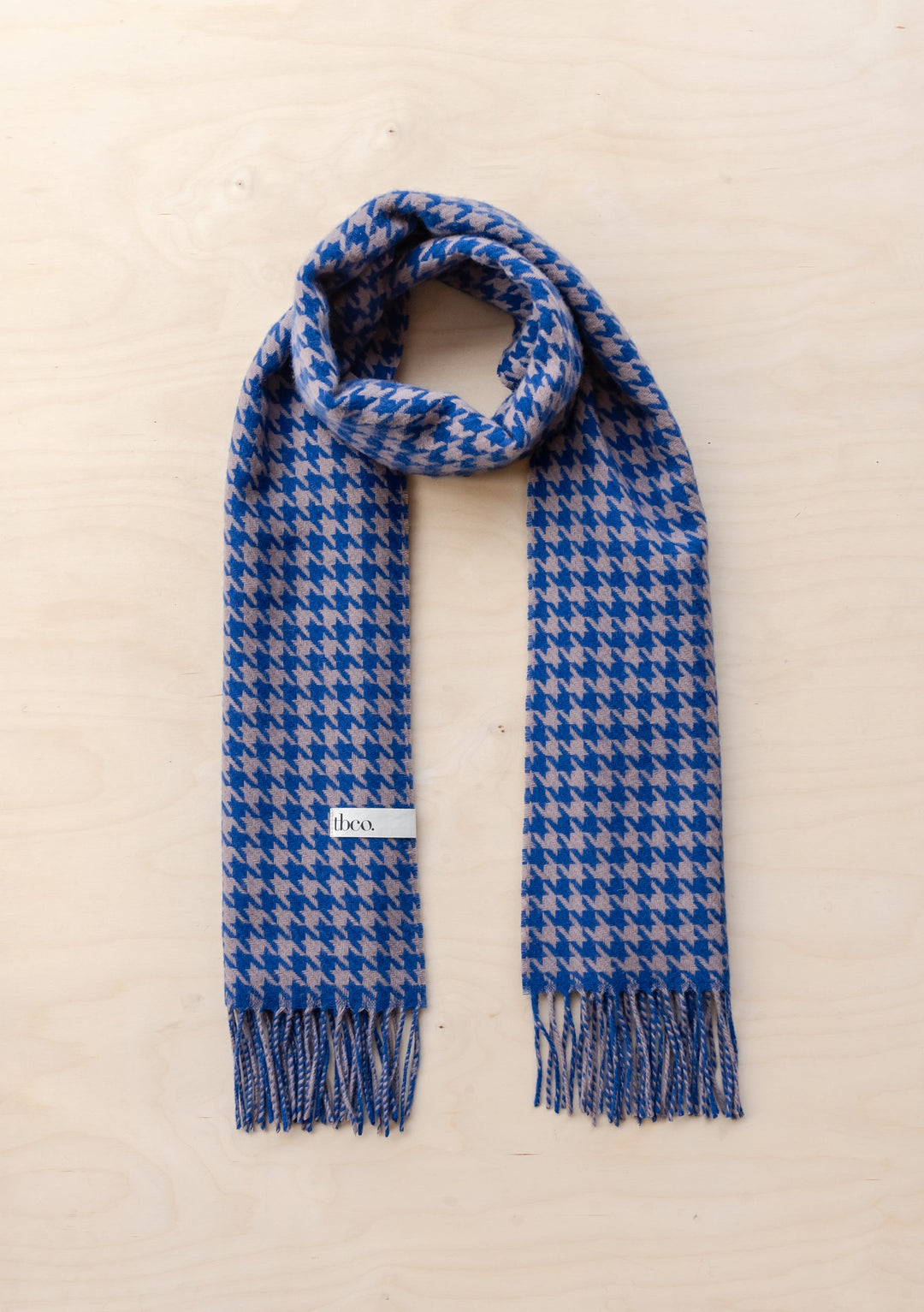 Lambswool Oversized Scarf in Slate Houndstooth