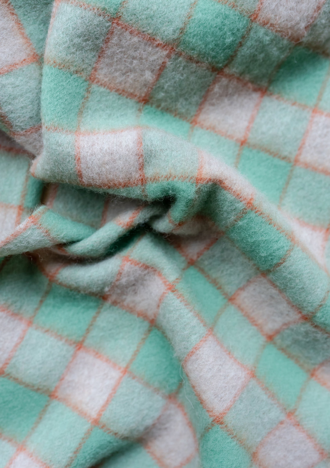 Lambswool Oversized Scarf in Mint Gingham
