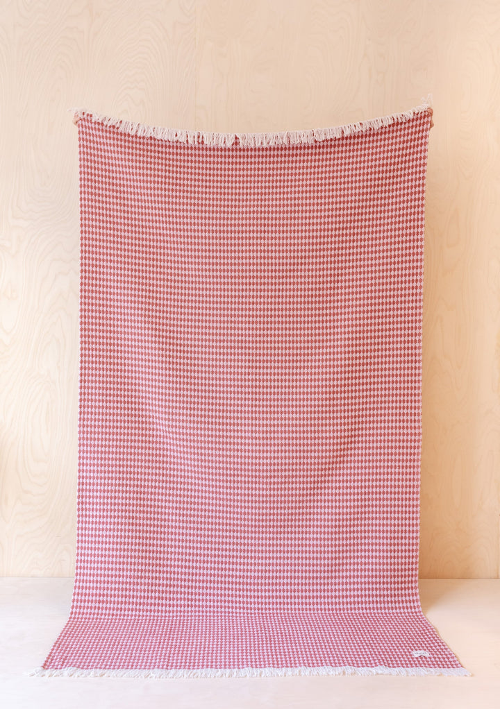 Sample Sale Cotton Throw in Pink Argyle