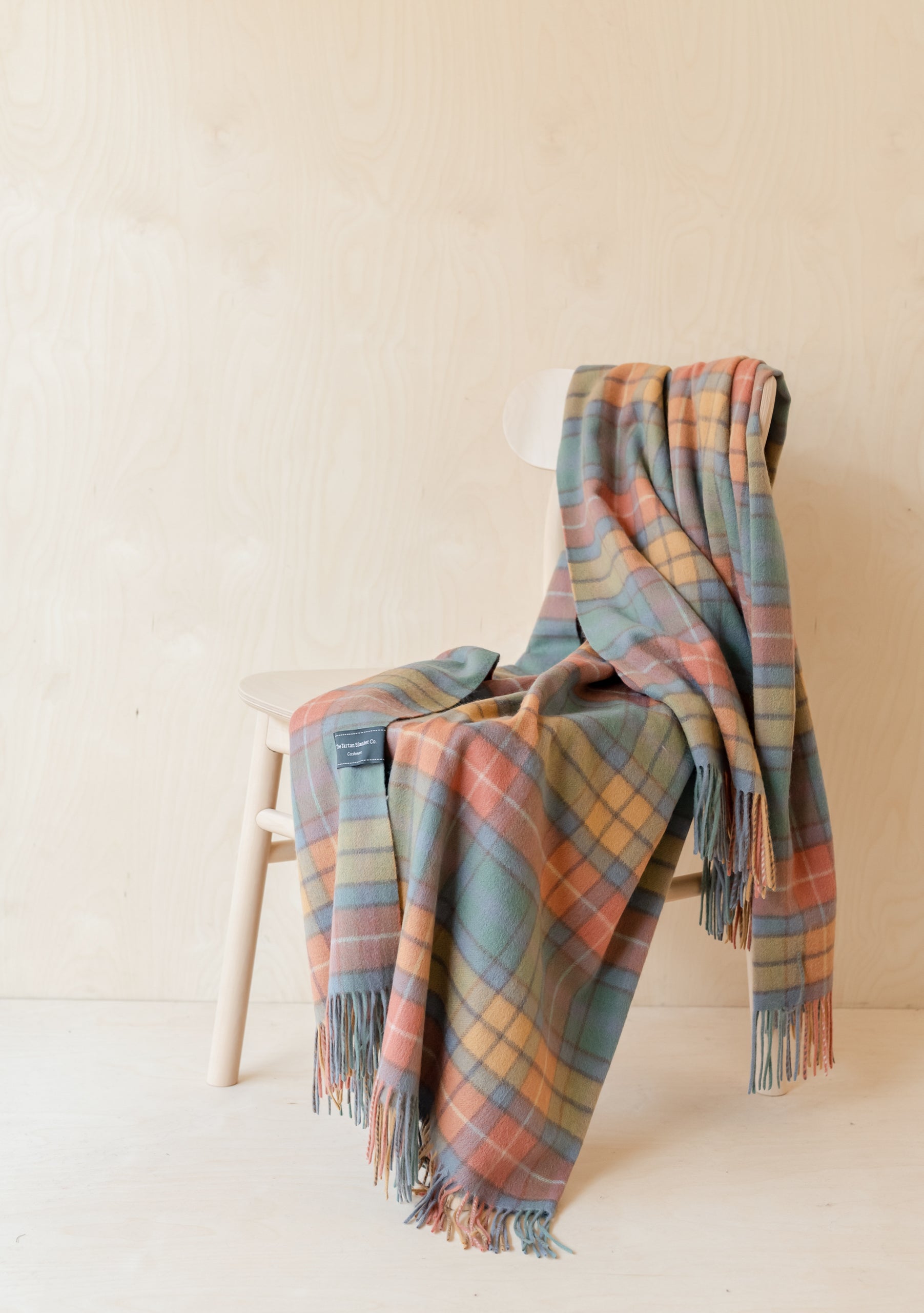 Cashmere Small Blanket in Buchanan Antique Tartan TBCo