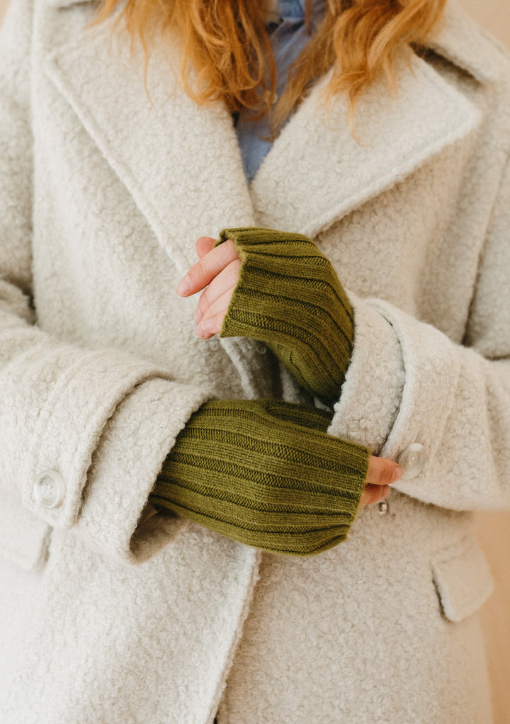 Cashmere & Merino Wrist Warmers in Olive